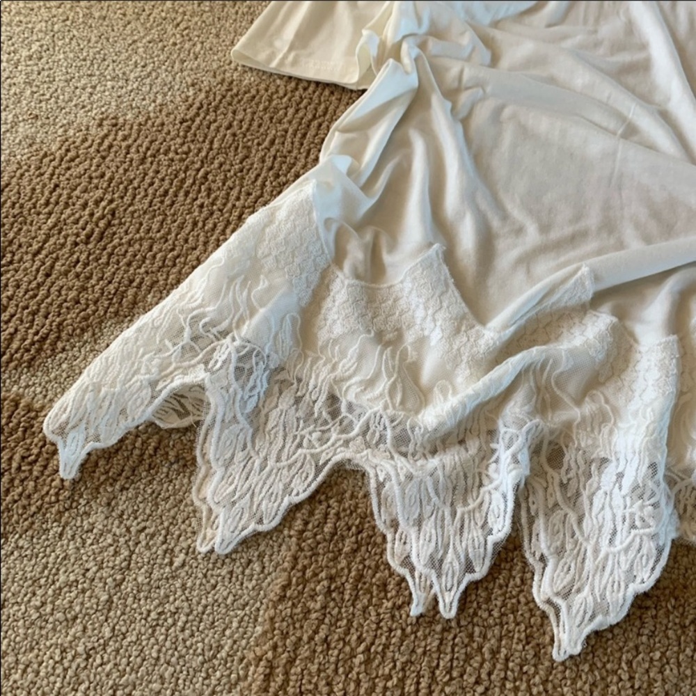 Last one! Lace Layering Top/Dress Extender - Picture 4 of 5